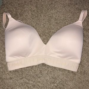 Victoria’s Secret pink wear everywhere bra